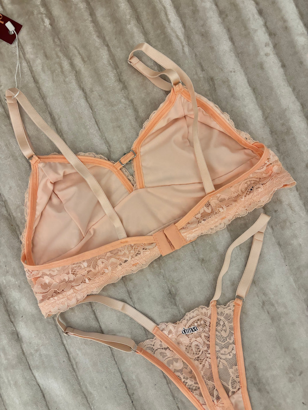 Conjunto en encaje