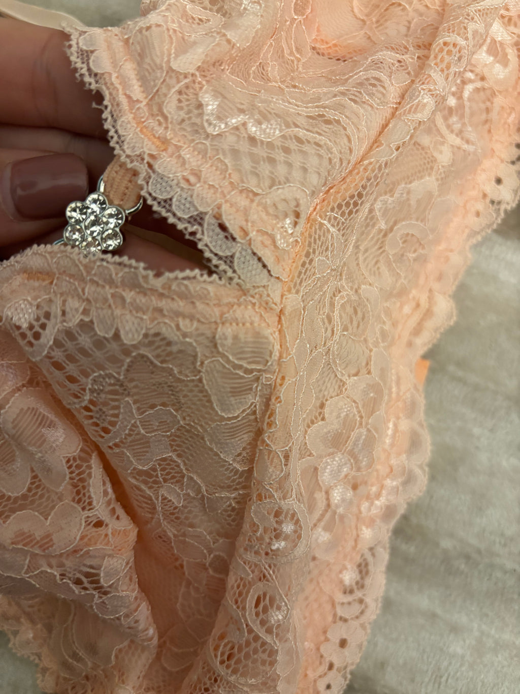 Conjunto en encaje