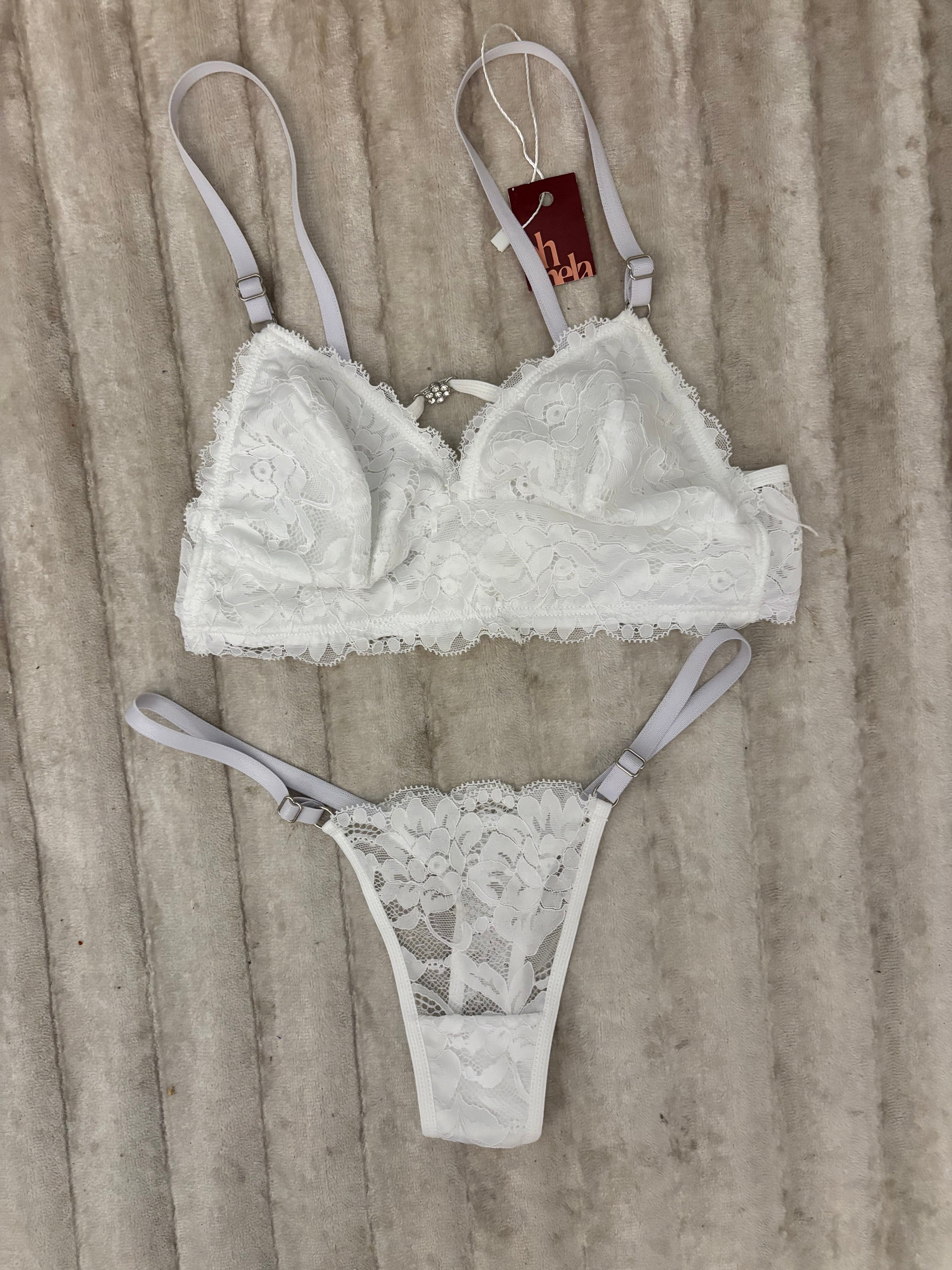Conjunto en encaje
